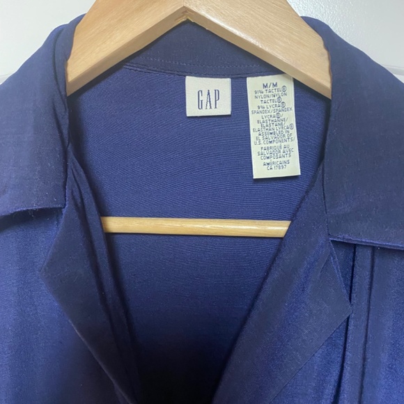 Size M, GAP, Navy Blue , Long- Sleeved Blouse - Picture 2 of 5
